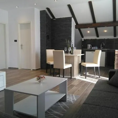 Апартаменты Family-friendly With Swimming Pool Tribalj, Crikvenica - 14789 Tribalj (Primorsko-Goranska)